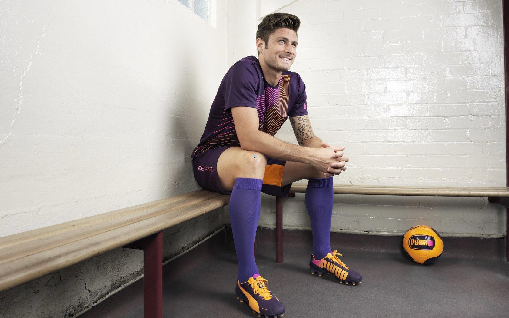 埃扎洛佐利兜射雷霆万钧 恩瓦巴利扑救化险为夷